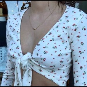 red floral coco wrap top 🌹